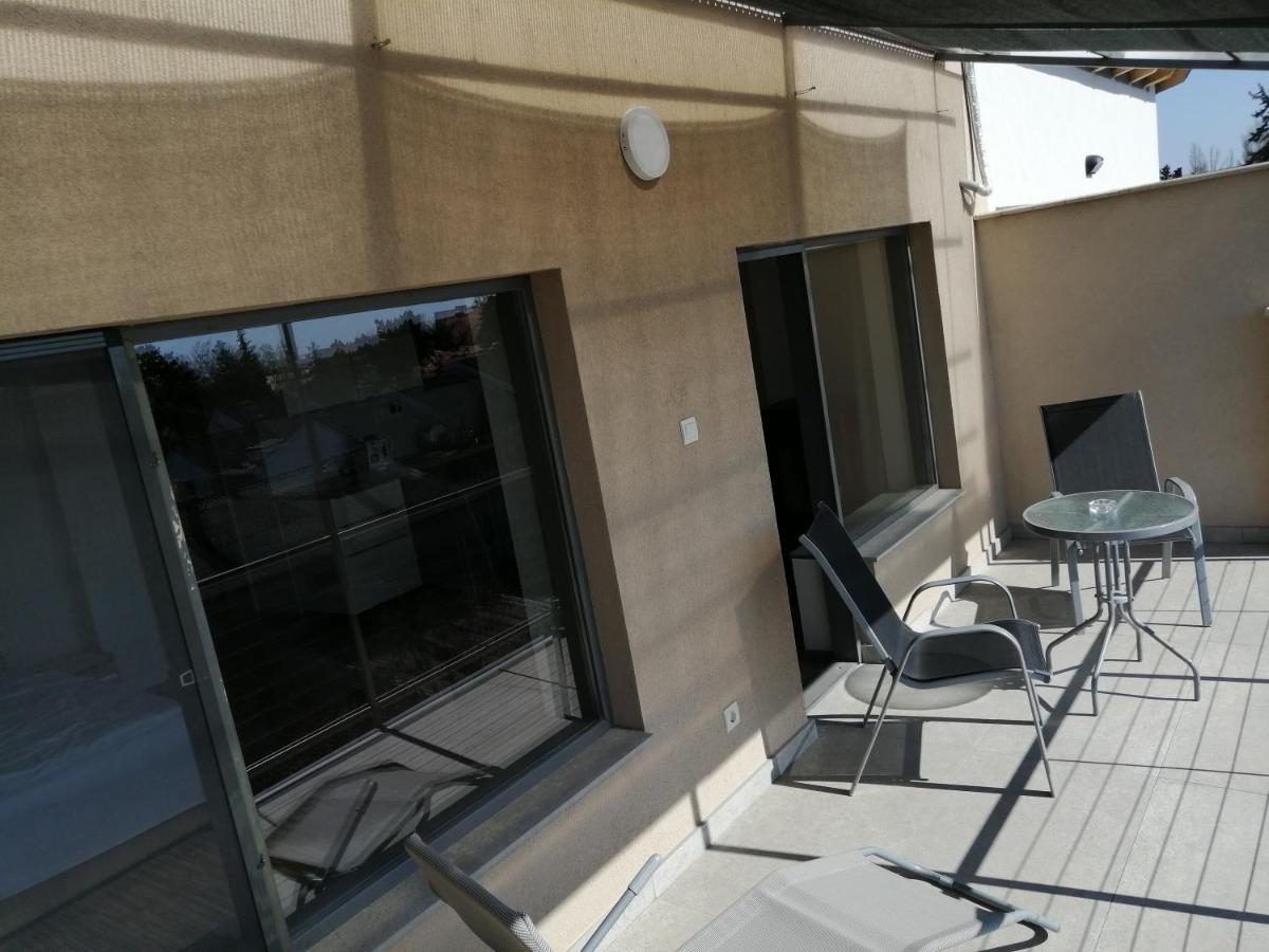Lux Apartman Balatonfured Exterior photo