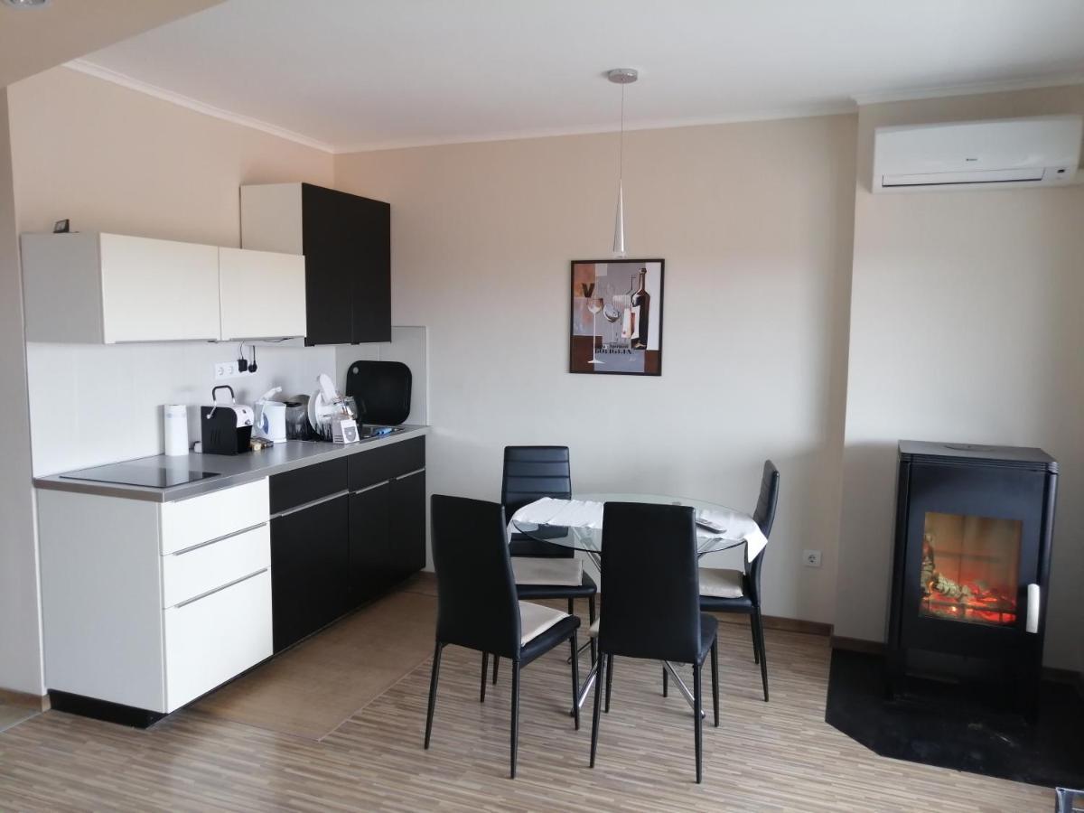 Lux Apartman Balatonfured Exterior photo