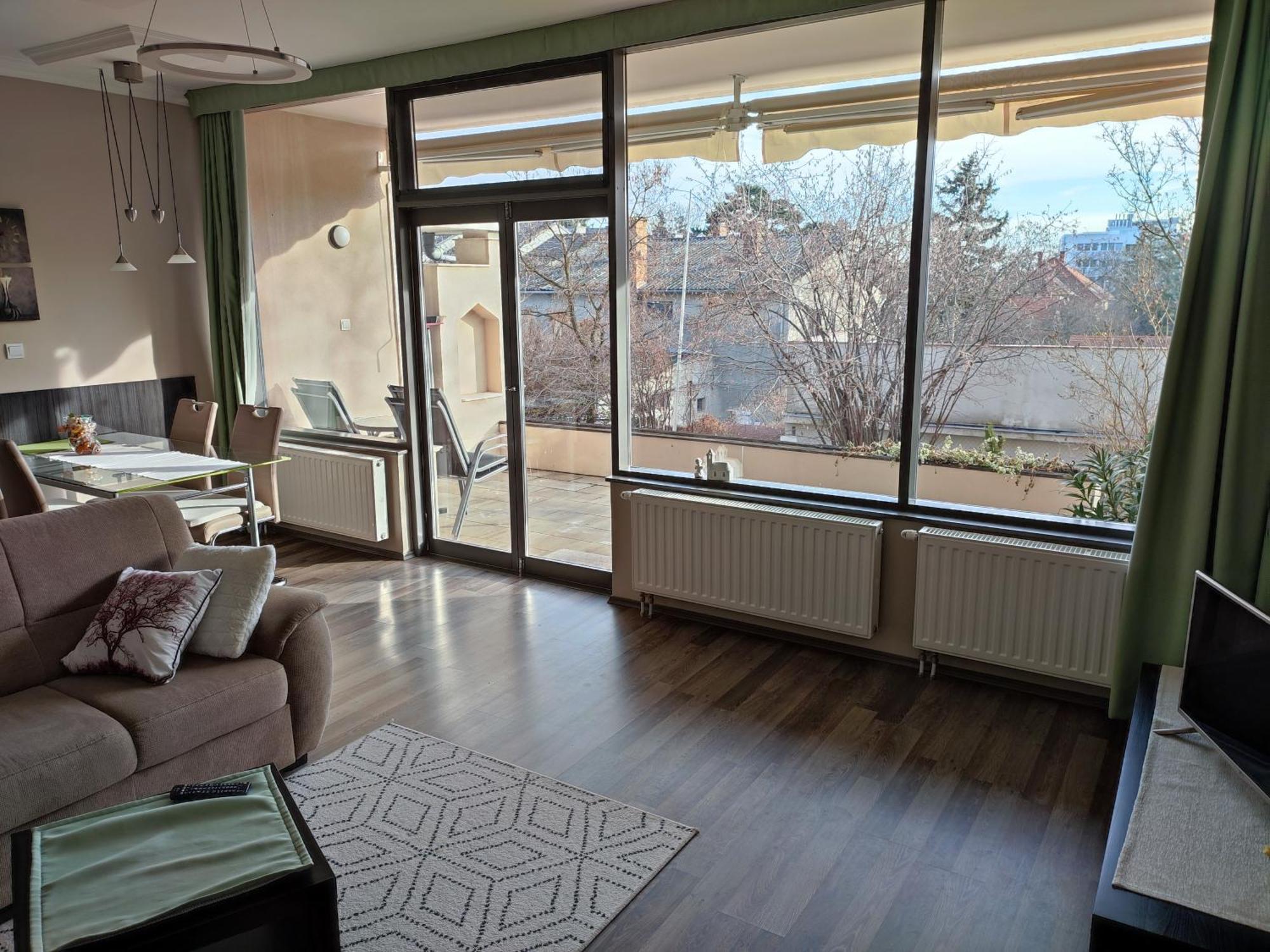 Lux Apartman Balatonfured Exterior photo