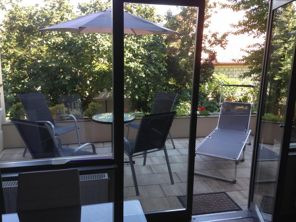 Lux Apartman Balatonfured Exterior photo